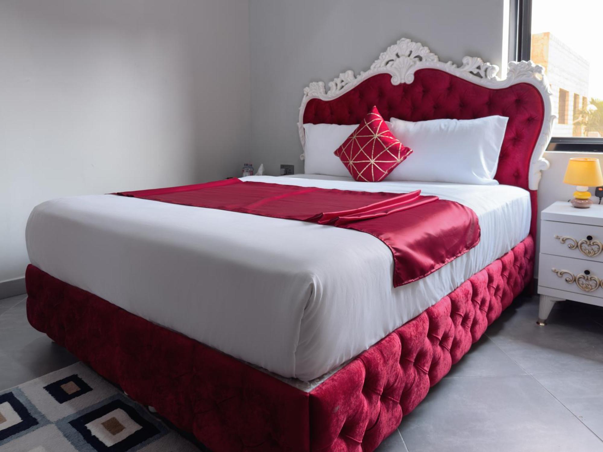 Euro Homes Hotel Аккра Екстер'єр фото