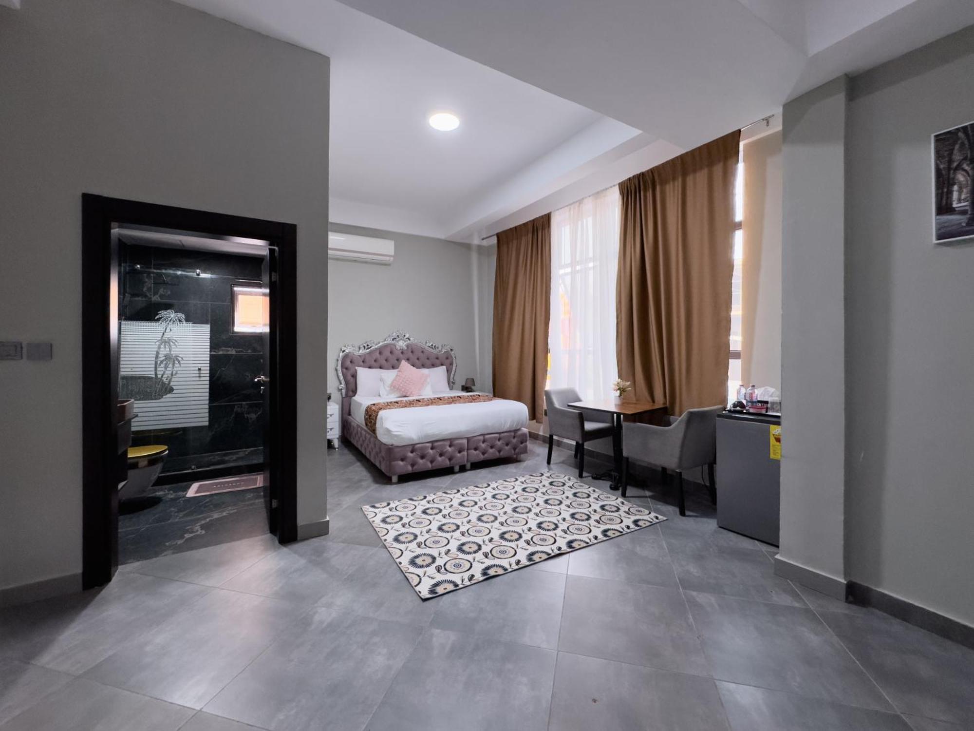 Euro Homes Hotel Аккра Екстер'єр фото