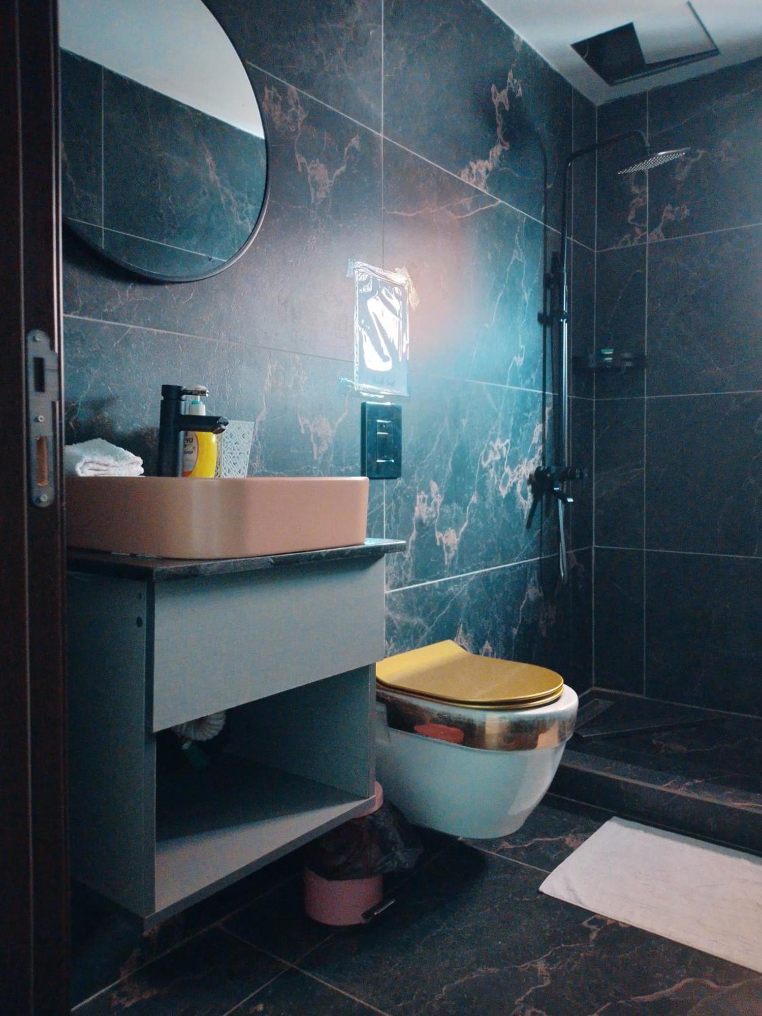 Euro Homes Hotel Аккра Екстер'єр фото