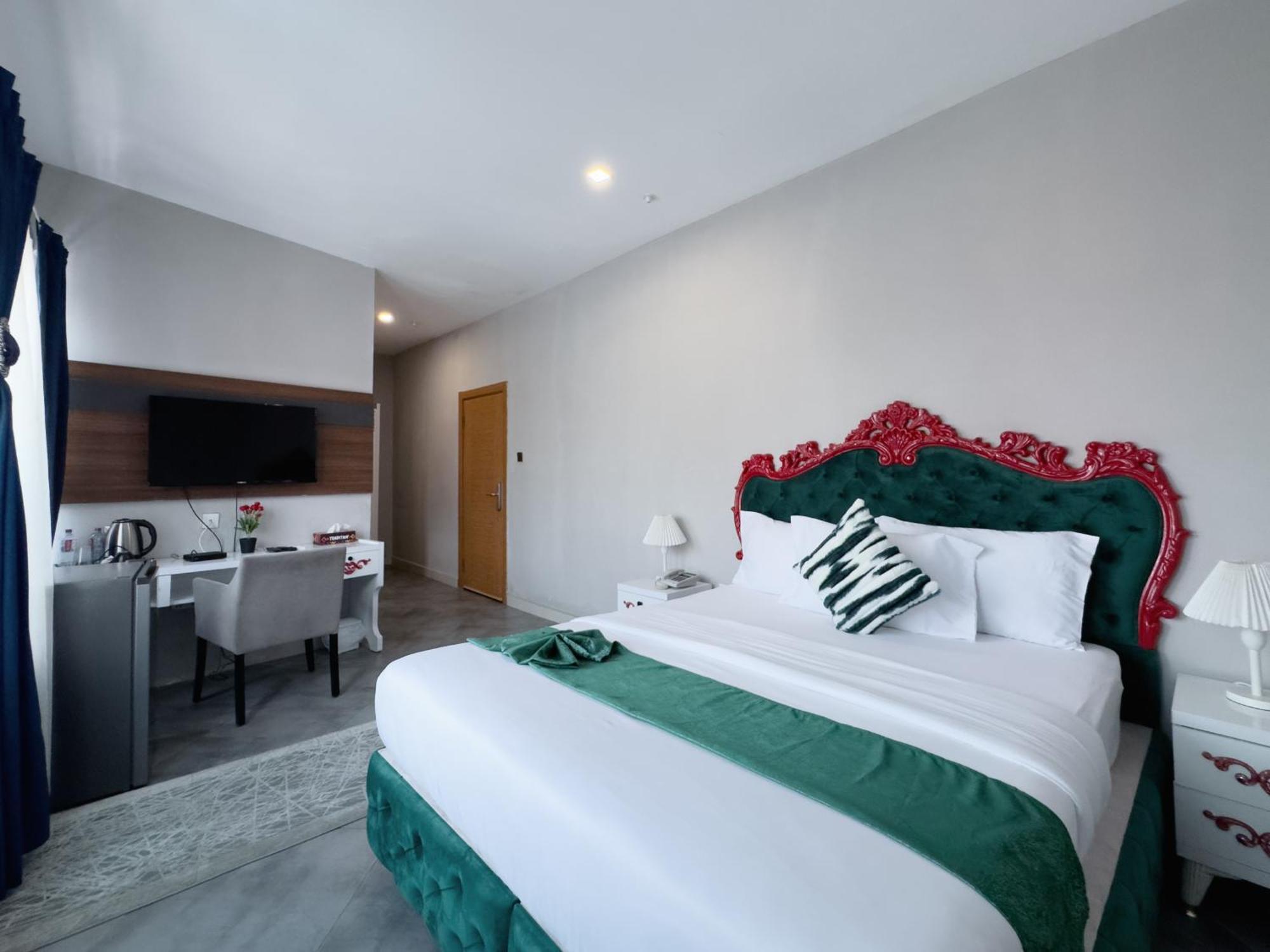 Euro Homes Hotel Аккра Екстер'єр фото